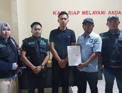 Usai Alat Kampanye Di Rusak OTK Tim Relawan ASR-Hugua Lapor polisi