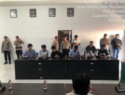*Aksi Damai di Kantor KPU dan Bawaslu Sultra Berlangsung Kondusif*