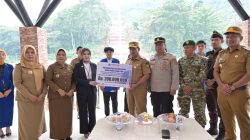 Momentum HANI dan Harganas, Bank Sultra Salurkan Beasiswa CSR Rp200 Juta untuk Mahasiswa UMKOTA